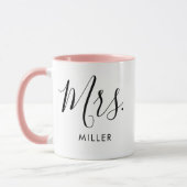 Mrs Modern Elegant Script Monogram Wedding Mok (Links)