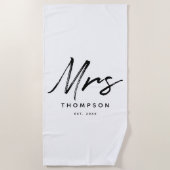 Mrs. Modern Zwart Witte Minimalistische Script  Strandlaken (Voorkant)