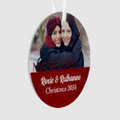Mrs. & Mrs. 1-kerstfoto Red Damask Foto Ornament (voorkant)