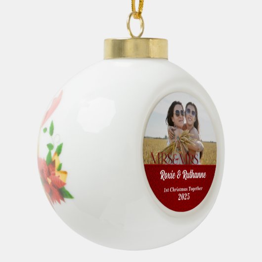 Mrs. & Mrs Ruby Red 1-kerstfoto Keramische Bal Ornament (Links)