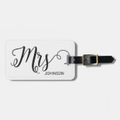 Mrs Personalized Elegant Script Bride Name White Bagagelabel (Voorkant horizontaal)