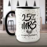 Mrs Right Fun 25e Silver Jubileum Mok<br><div class="desc">Het perfecte 25ste huwelijksjubileum cadeau voor Mrs Right. Personaliseer met de naam en het huwelijksjaar. Een leuk,  uniek en aanpasbaar cadeau om iemands trouwdag te vieren. Ontworpen door Thisnotme©</div>