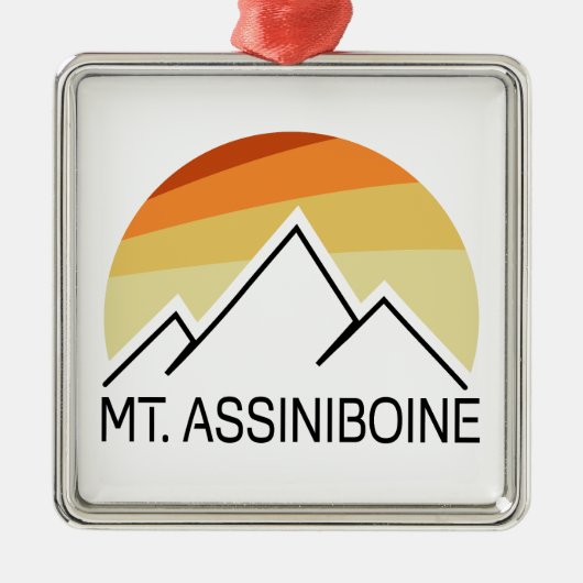 Mt. Assiniboine Retro Metalen Ornament (Voorkant)