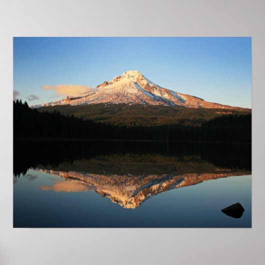 Mt. Hood over Trillium Lake, Oregon Poster (Voorkant)