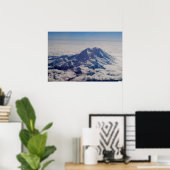 Mt. Rainier op 25.000 voet Poster (Thuiskantoor)