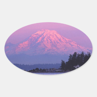 Mt. Rainier op Sunset, staat Washington. Ovale Sticker
