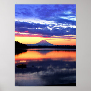 Mt Rainier op zonsopgang Poster