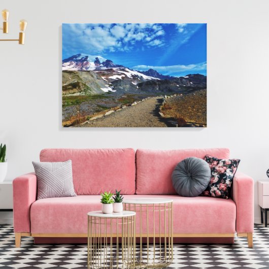 Mt. Rainier Stretched Canvas Print (Insitu (Woonkamer))