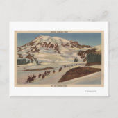 Mt. Rainier, WA - Mannen op Horseback op Skyline Briefkaart (Voorkant)