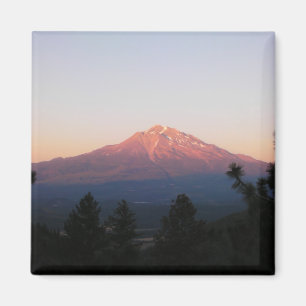 Mt. Shasta Magnet