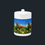 Mt. Wildbloemen Theepot<br><div class="desc">colorado rocky mountainbloemen Foto van Sandy Closs. Delphinium,  Daisies,  madeliefje,  "fire pinks",  blauw,  geel,  rood, " indian verfborstel"</div>