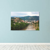 Mt'k'vari rivier stromend, Tbilisi Canvas Afdruk (Insitu (Houten vloer))