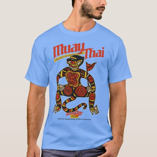 Muay Thai Monkey Tattoo Pijn is Tijdelijk Trots is T-shirt (Voorkant)