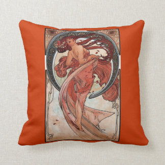 Mucha Dance en Gypsy pillow Kussen