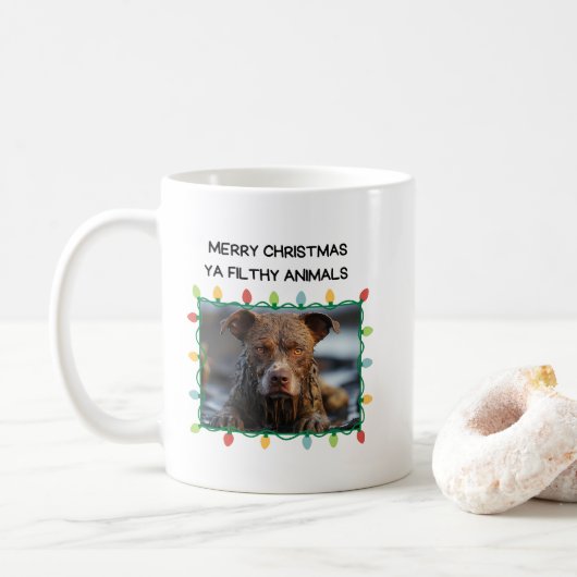 Muddy Brown Dog Funny Christmas Mok (Met donut)