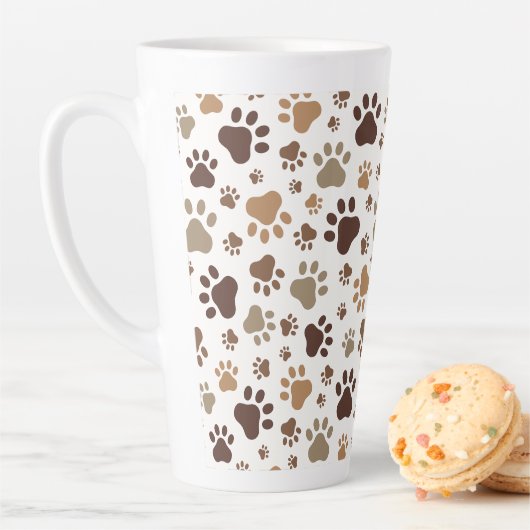 Muddy Paw Print Latte Mug Mok (In situ)