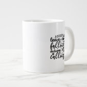 Mug (591 ml)- Leaves Are Falling Autumn Is Calling Grote Koffiekop (Voorkant rechts)