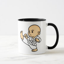 Mug baby karatéka in werking.