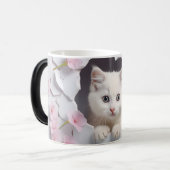 Mug Magic 3D kat Magische Mok (Voorkant links)