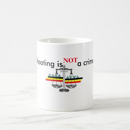 Mug shooting is not crime koffiemok (Center)