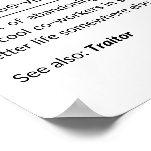 Muggrappige medewerker die de mok van koffie verla poster (Hoek)