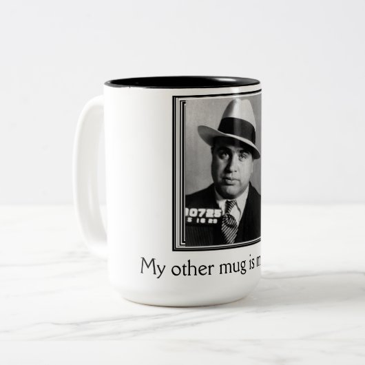 mugshot-mok tweekleurige koffiemok (Voorkant links)