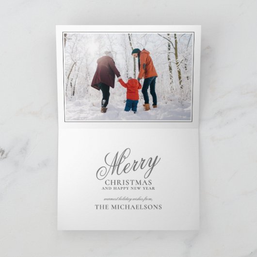 Muilherten rusten in besneeuwd gras feestdagen kaart (Binnen)