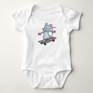 Muis als Skater met skateboard Romper