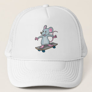 Muis als Skater met skateboard Trucker Pet