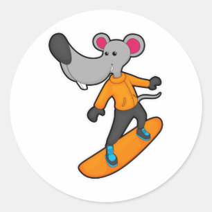 Muis als Snowboarder met Snowboard Ronde Sticker