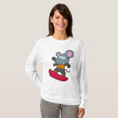 Muis als Snowboarder met Snowboard T-shirt (Voorkant volledig)