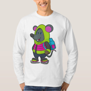 Muis bij Ice-skating met Ice-schaatsen en rugzak.p T-shirt