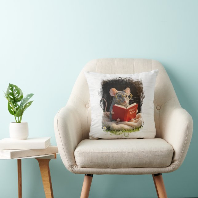 Muis die een boek leest kussen (Stoel)