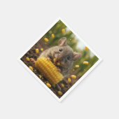 Muis die geniet van een kolf maïs servet (Hoek)
