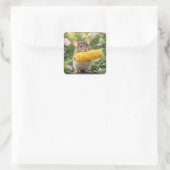 Muis die maïs eet aan de kolf vierkante sticker (Tas)