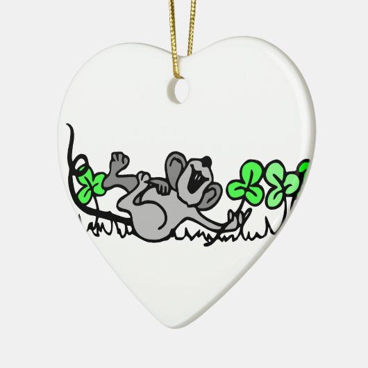 Muis die speelt in shamrocks keramisch ornament (Links)