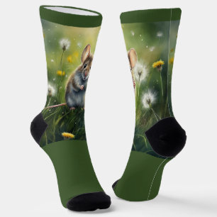 Muis in de paardenbloemen sokken