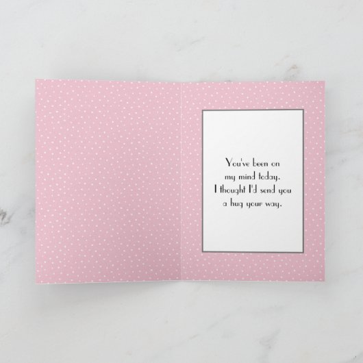 Muis met roze bloemen op stippen kaart (Binnen)