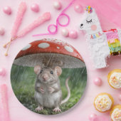 Muis onder een paddenstoel papieren bordje (Feest)
