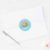 Muisje in een bladbootje blauw aangepaste naam ronde sticker (Envelop)