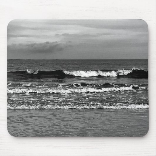 Muismat met zwarte en witte foto van de oceaan (Voorkant)