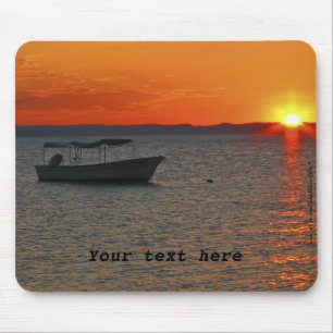 Muismat Vist boot op Sunset Oranje Sky