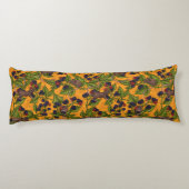 Muizen en bramen op geel lichaamskussen (Achterkant)