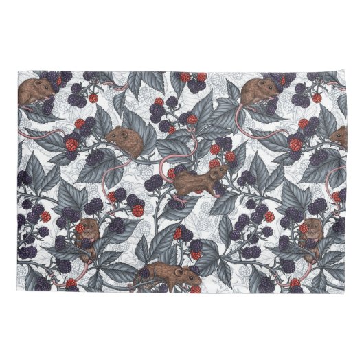 Muizen en bramen op wit kussensloop (Achterkant-Links)