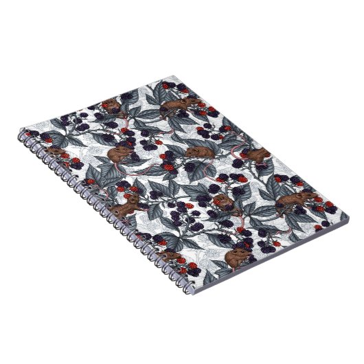 Muizen en bramen op wit notitieboek (Rechterzijde)