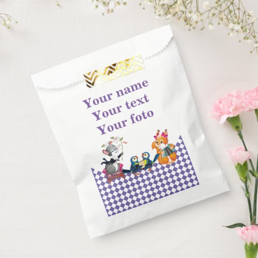 Muizen en eekhoorns spelen een concert bedankzakje (Gezegeld)