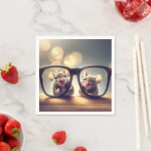 Muizen kijken door een grote bril servet (Insitu)