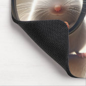 Muizen kijken van achter een zwarte bril muismat (Hoek)