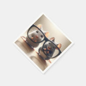 Muizen kijken van achter een zwarte bril servet (Hoek)