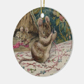 Muizen op het werk Draaien van de naald (Beatrix P Keramisch Ornament (Links)